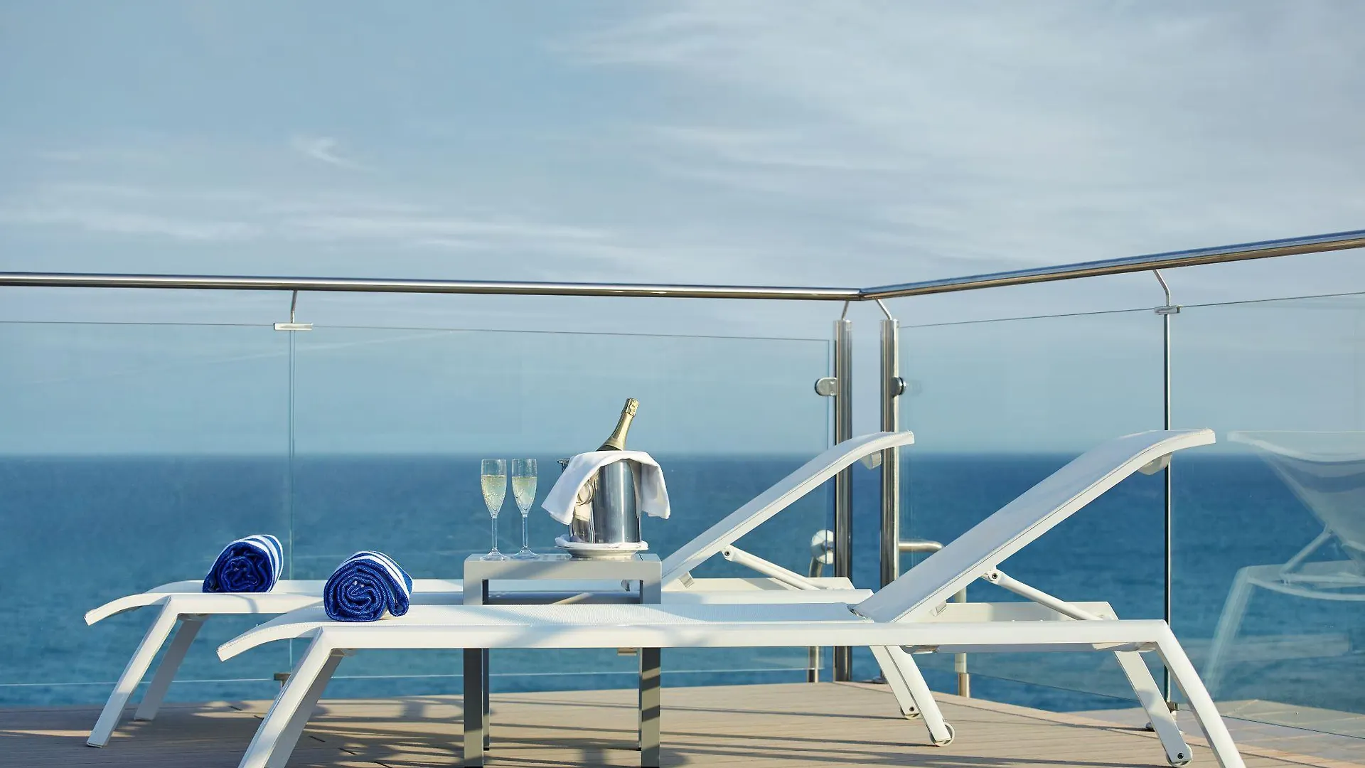 ****  Hotel Las Arenas, Affiliated By Melia Benalmádena Spanien