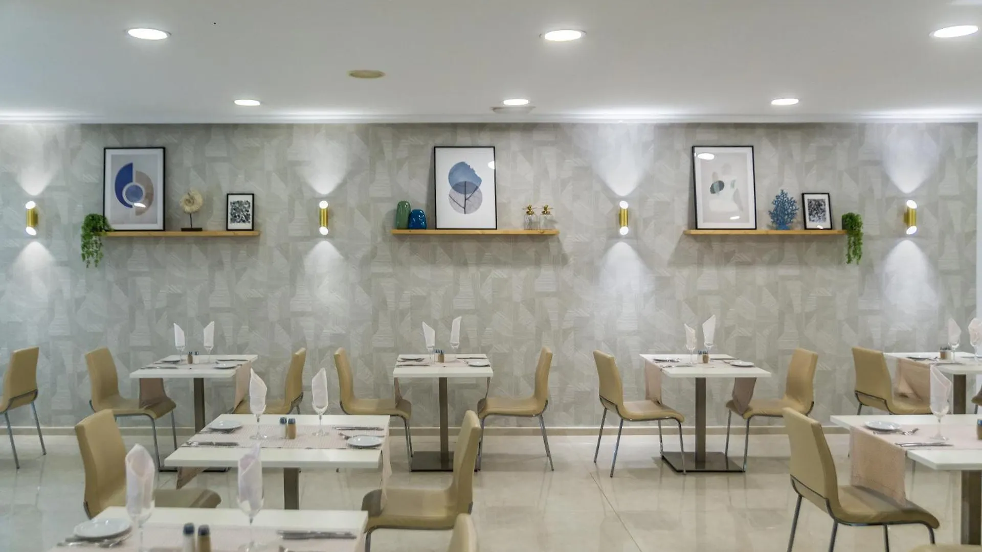 Hotel Las Arenas, Affiliated By Melia Benalmadena 4*,