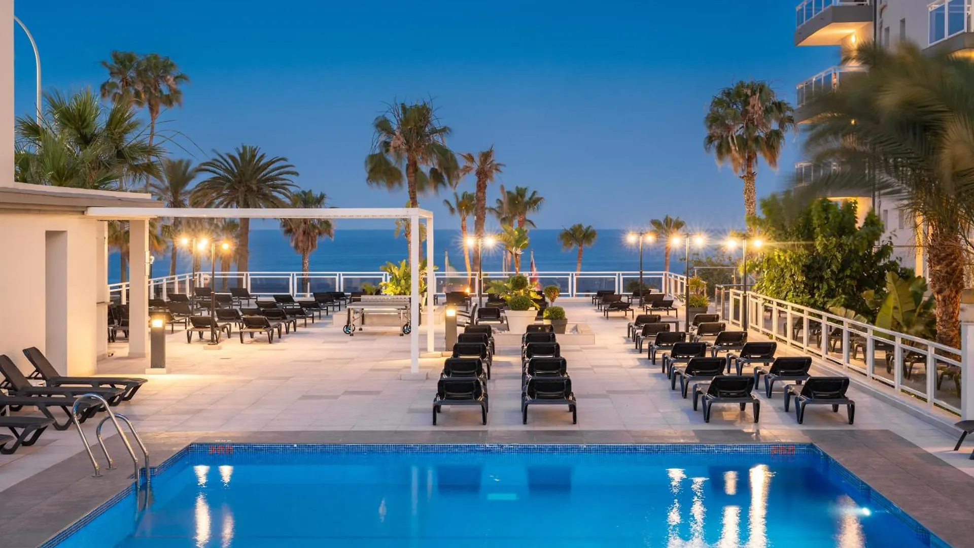 Hotel Las Arenas, Affiliated By Melia 베날마데나코스타